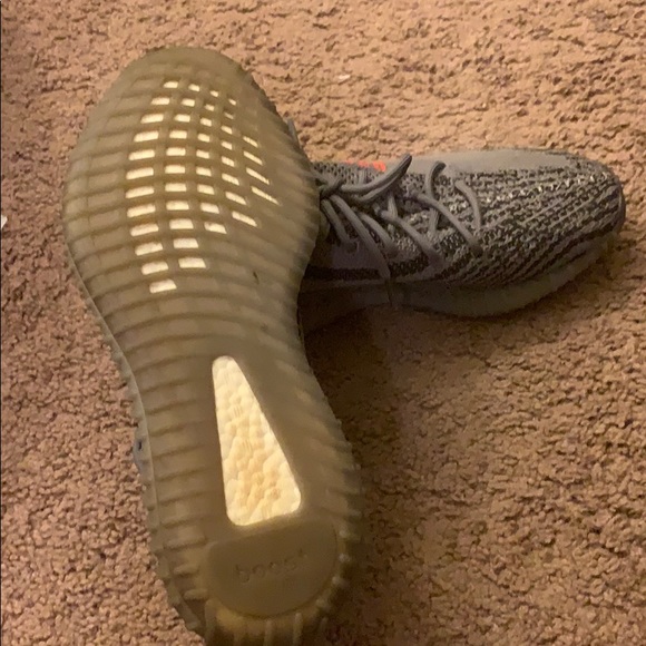 Yeezy‘s - Picture 2 of 3